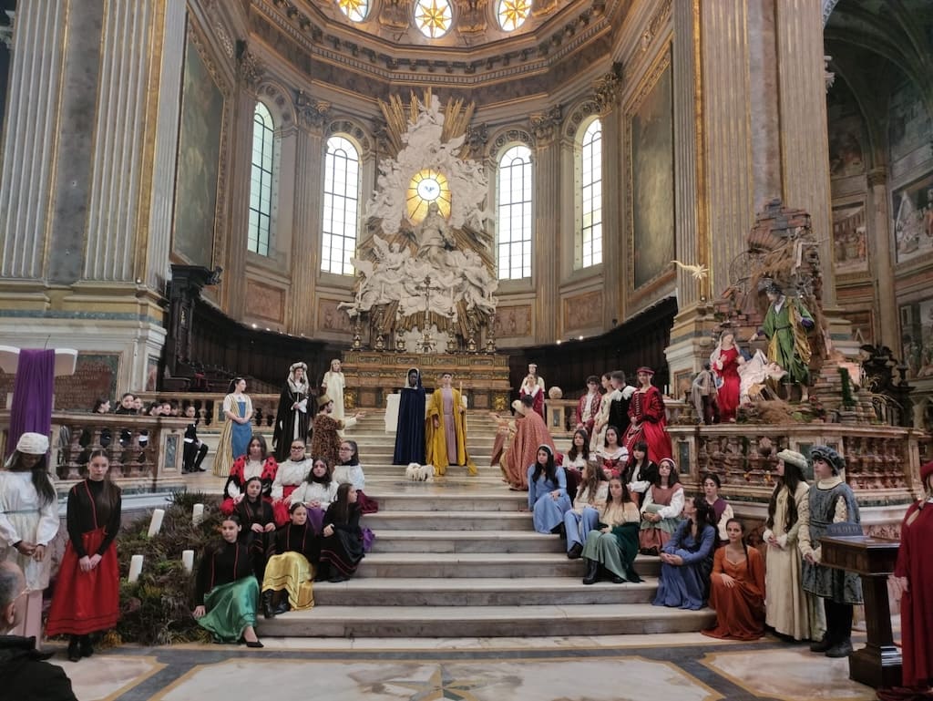 Presepe Vivente in abiti storici al Duomo di Napoli 