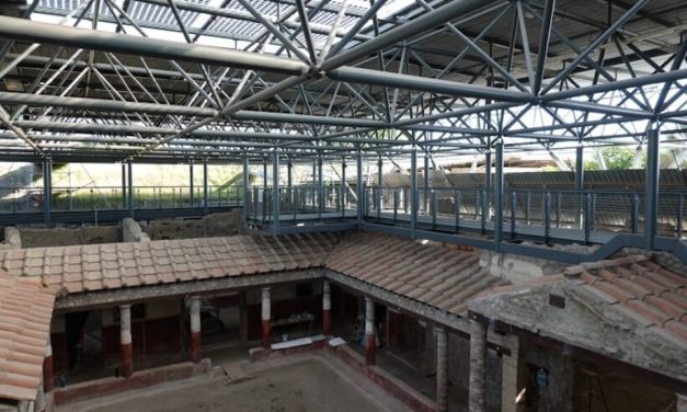 Insula dei Casti Amanti di Pompei, percorso sopraelevato