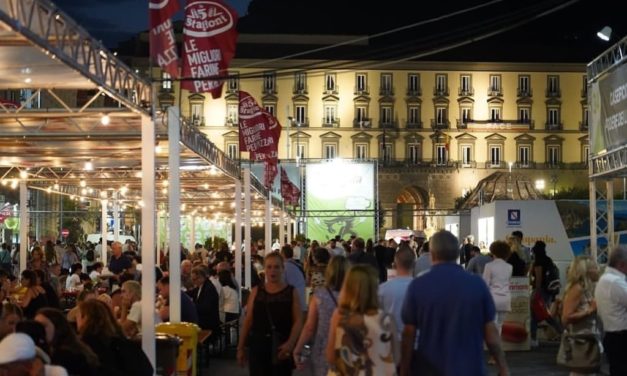 Bufala Fest 2024 Napoli cinque giorni di gusto in Piazza Municipio